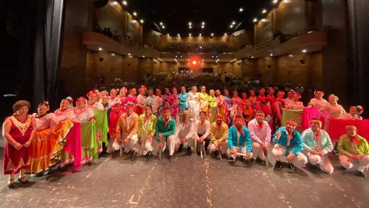 Zihua Temachtiani festeja sus 40 años con el espectáculo ‘Y que siga la fiesta’