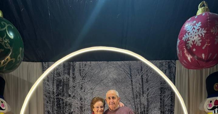 Huétor Tájar inaugura Cristalia, un espacio donde los ‘instagramers’ pueden hacer sus mejores fotos navideñas