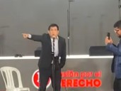 Juez Concepción Carhuancho sorprende al cantar “Triciclo Perú” durante evento