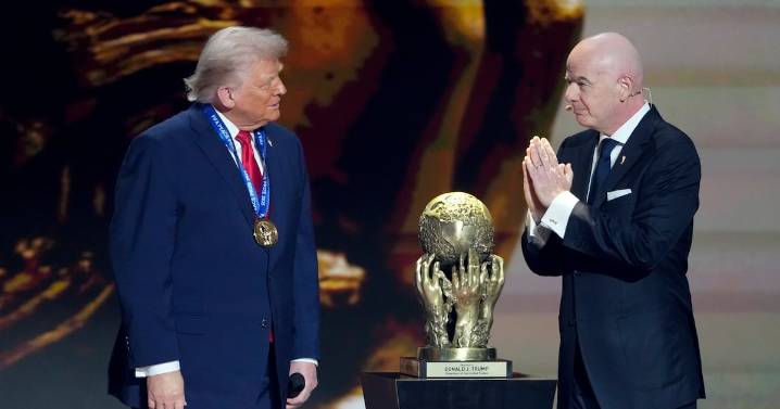 ¿FIFA en apuros? Piden investigación por darle el Premio de la Paz a Trump