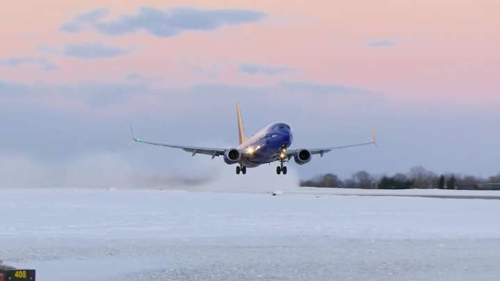 How to stay healthy while flying