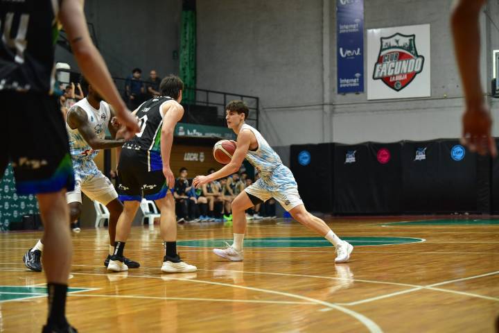 Salta Basket venció a Fusión Riojana y escaló al segundo puesto de la Conferencia Norte