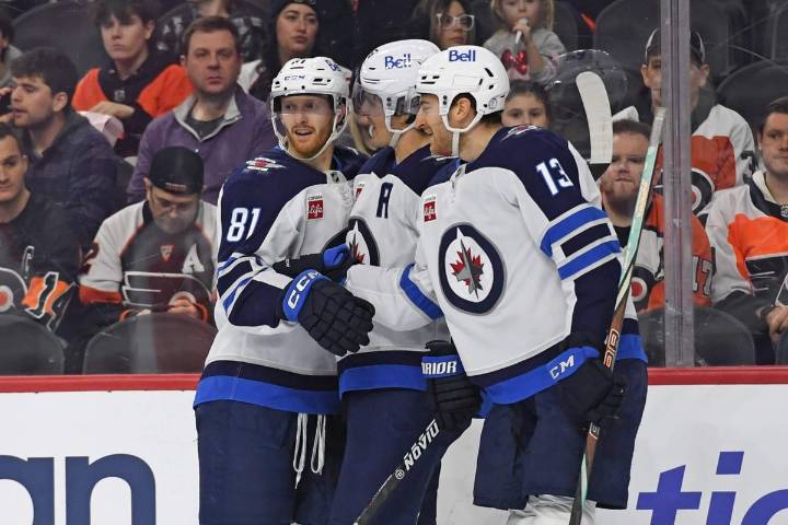 Jets finally break up their top line: What we're seeing and why it might not help