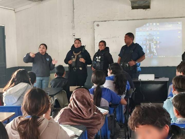 Blindan a estudiantes de secundaria contra ciberacoso