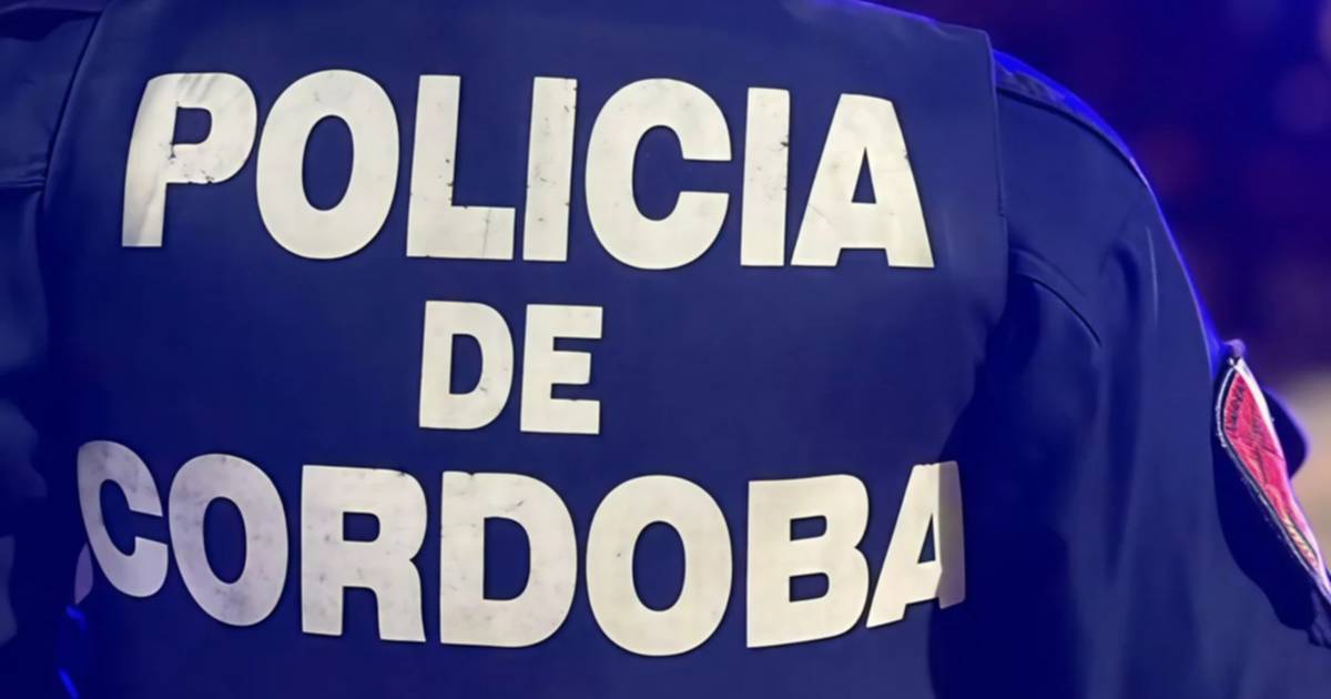 Una adolescente se tiró de un auto en movimiento durante una pelea con su novio