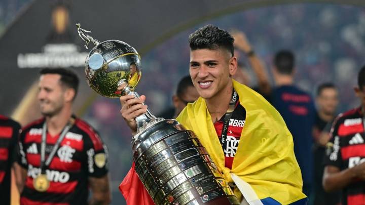 Jorge Carrascal puede conseguir un doblete con Flamengo en su primera temporada; este es el título en disputa
