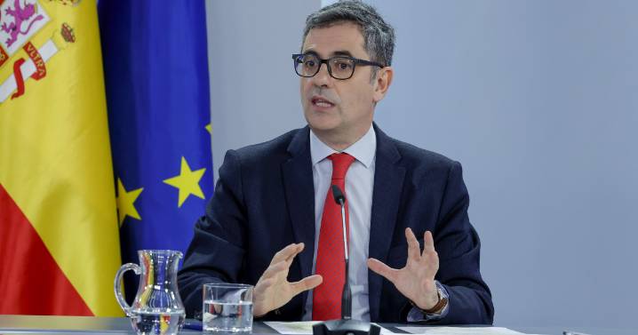 «Quién la dice más gorda»: así trivializa Bolaños la presión de PP y Vox contra Sánchez