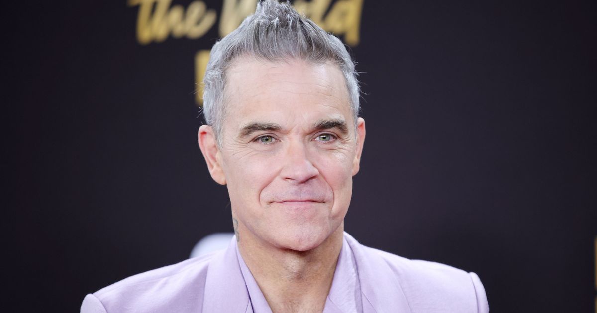 Robbie Williams 'doesn't want beef with Liverpool' as he says 'you can't do that'