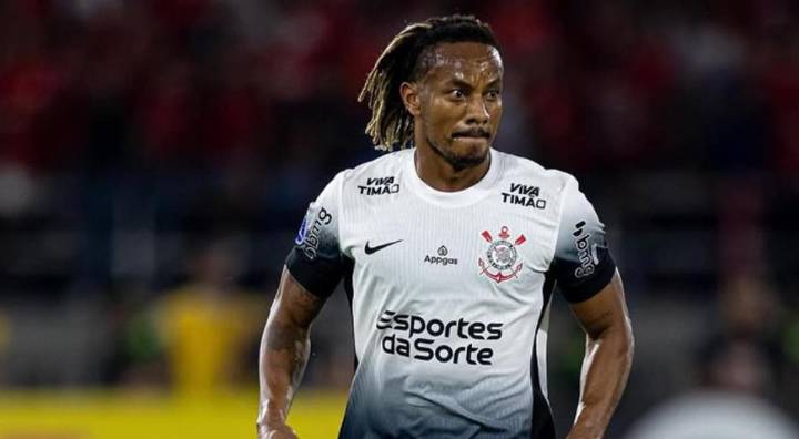 André Carrillo fue calificado con firmeza por medio brasileño tras partido: "Sin..."