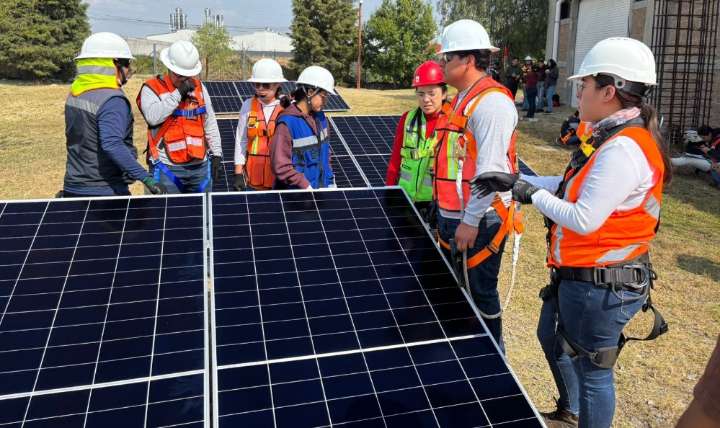 Puebla certifica talento solar y acelera su salto hacia la energía del futuro