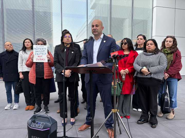 San Francisco Supervisors Look to Block ICE From City Property