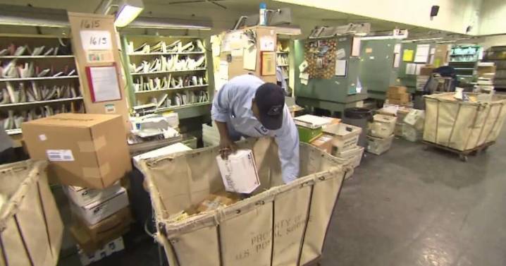 Last call for Christmas gifts: Shipping deadlines near for holiday