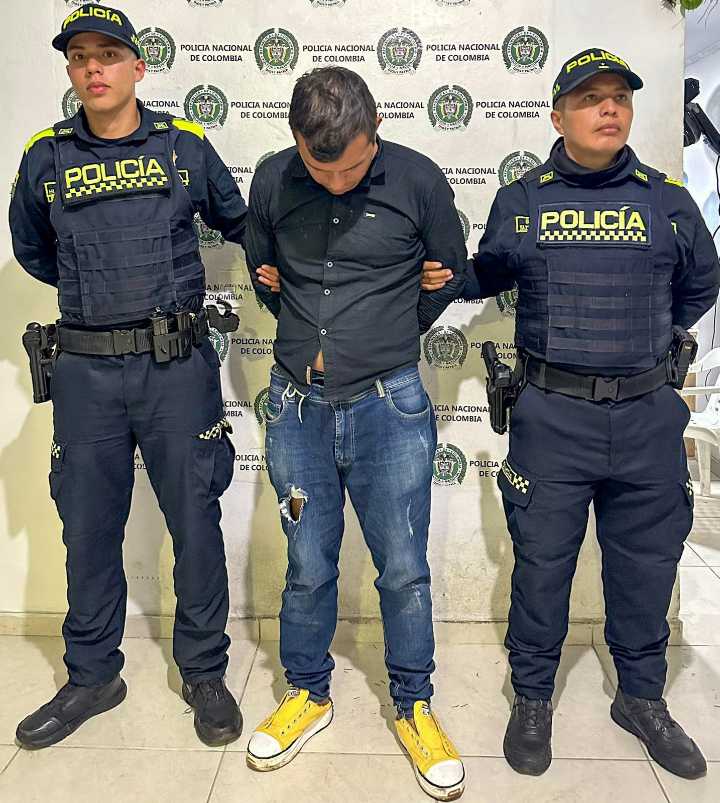 CAPTURADO TRAS ATACAR A SU EXPAREJA 