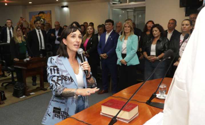 Leila Gianni: “No me fui de ningún lado, tengo el apoyo incondicional de Javier Milei”