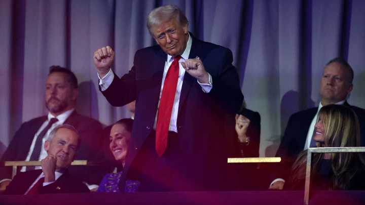 Donald Trump recibe el premio FIFA de la paz por "promover el diálogo y la desescalada de numerosos conflictos"