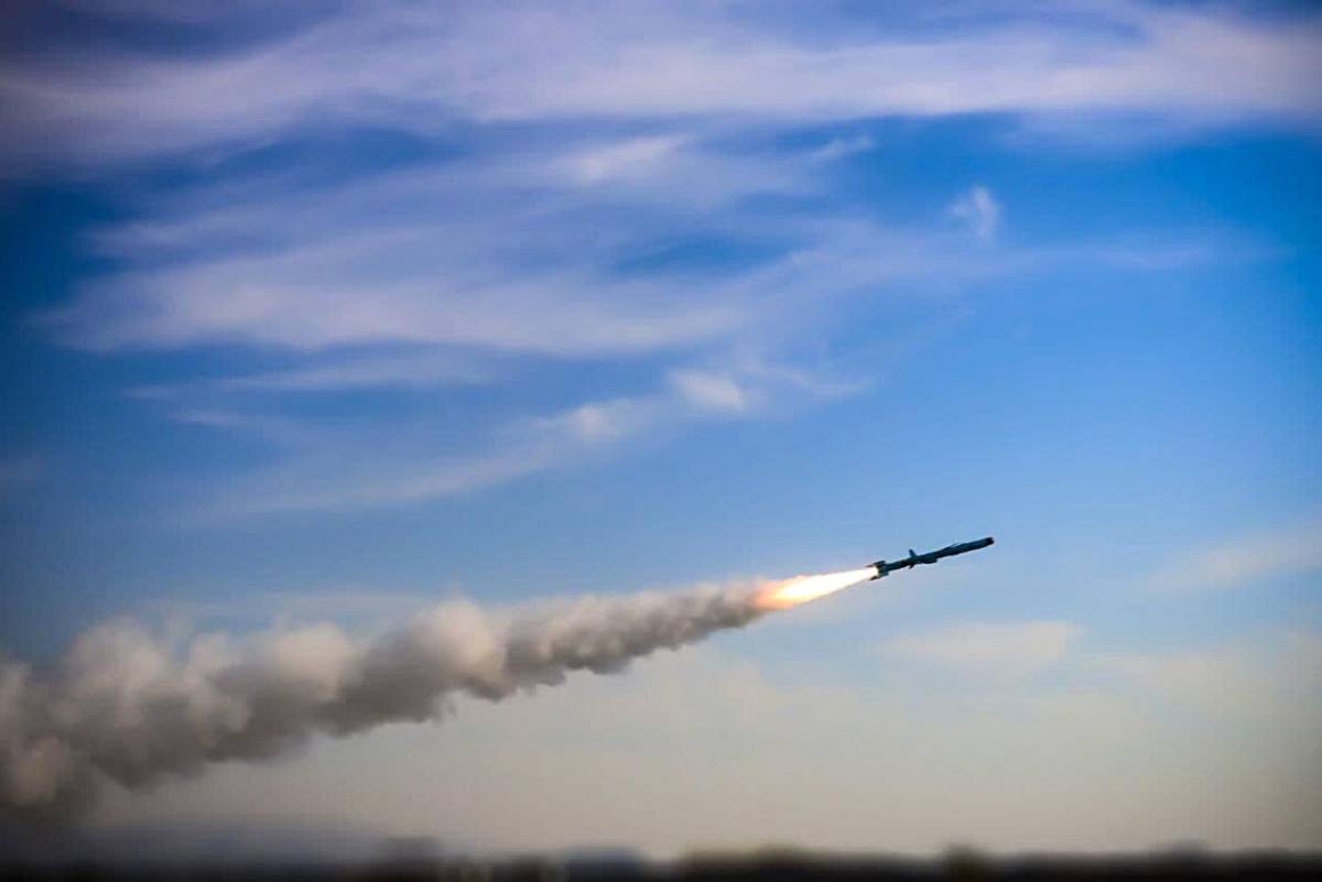 Irán prueba un misil con alcance superior a la longitud del golfo Pérsico