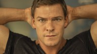 Alan Ritchson's "Messier" DCU Role Needs To Be One of These Six Characters