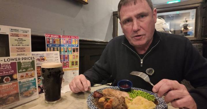 'I tried Wetherspoons' Christmas dinner and can sum it up in two words'