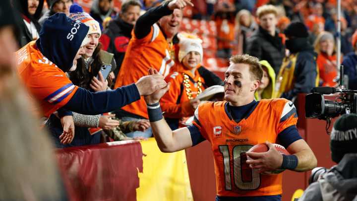 Broncos at Raiders odds, picks and predictions