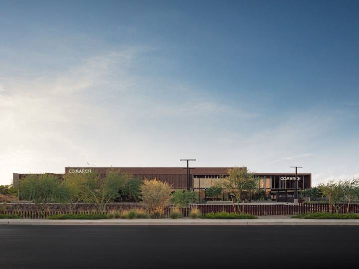 Data center design key factor for community support, report says