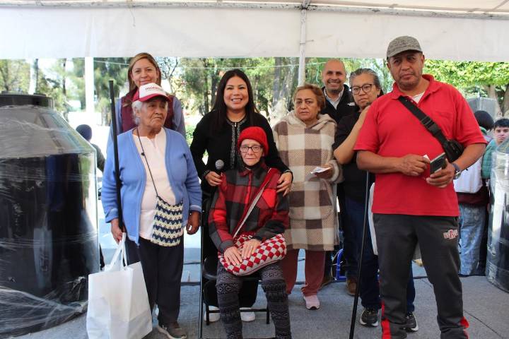 Entregan tinacos en Iztacalco para fortalecer acceso al agua