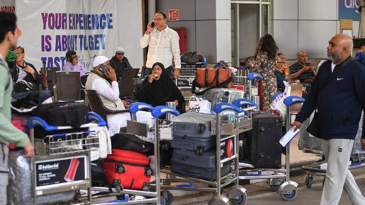 Sunday Shock in Delhi, Mumbai: IndiGo axes over 220 flights, turns Dec 7 into passenger nightmare