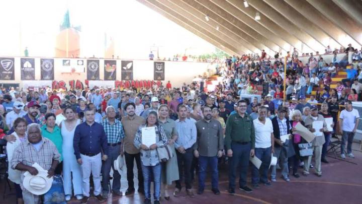 Justicia social en Rosario: entregan más de 1,500 títulos de propiedad y parcelarios