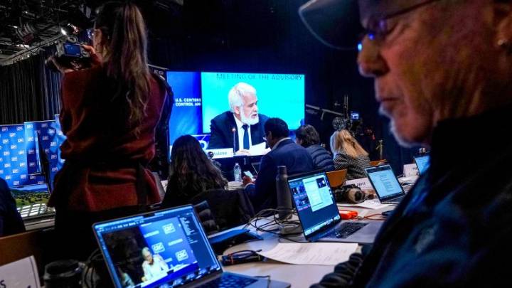 CDC vaccine advisers vote against universal hepatitis B shots for kids in move that critics say ‘makes America sicker’