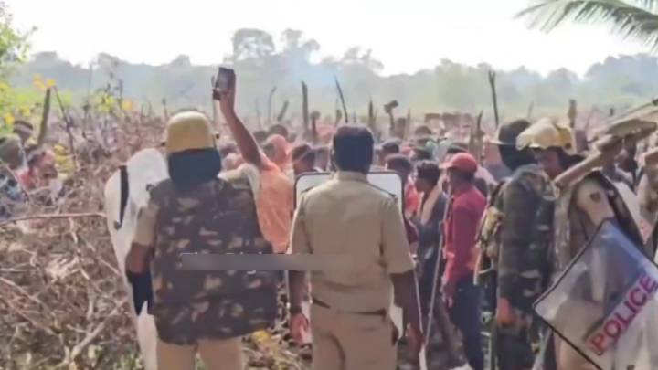 Odisha: Malkangiri administration convenes peace meet; both communities vow to restore calm