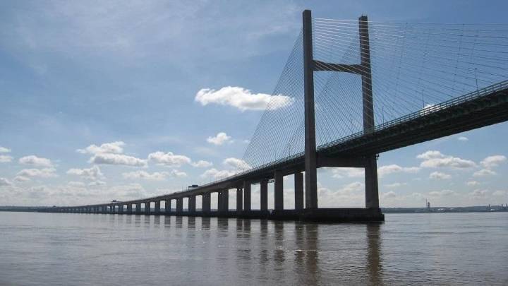 M4 Prince of Wales Bridge closed for emergency repairs causing major delays