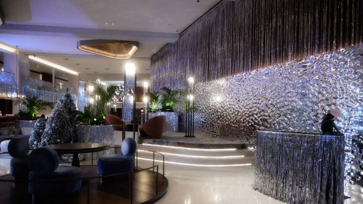 El resort SLS Hotel Barcelona celebra unas Fiestas únicas llenas de lujo, gastronomía de autor y un Fin de Año con estrellas