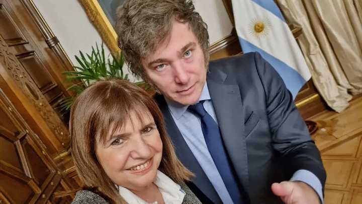 Patricia Bullrich: "Los delegados van a tener un límite de diez horas mensuales pagas; el resto, a laburar"
