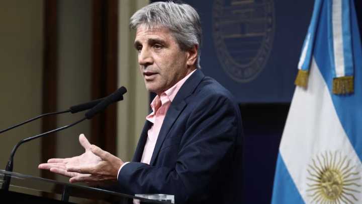 Caputo: “La inflación cayó a su nivel más bajo en ocho años gracias al orden”