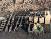 Hallazgo de arsenal tras enfrentamiento en carretera entre Ojinaga y Aldama