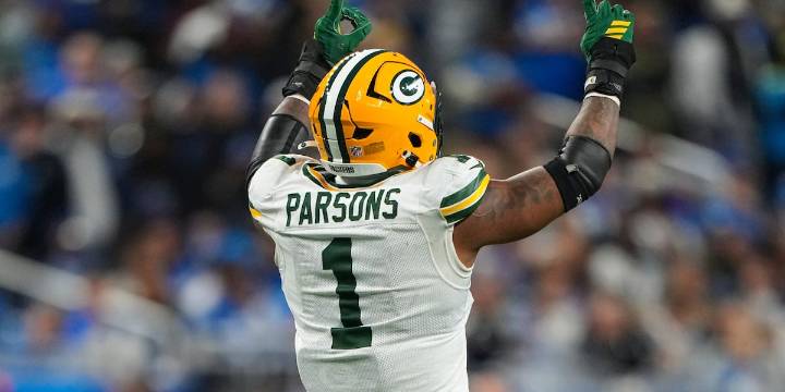 Micah Parsons making history in first season with Packers as his sack totals climb