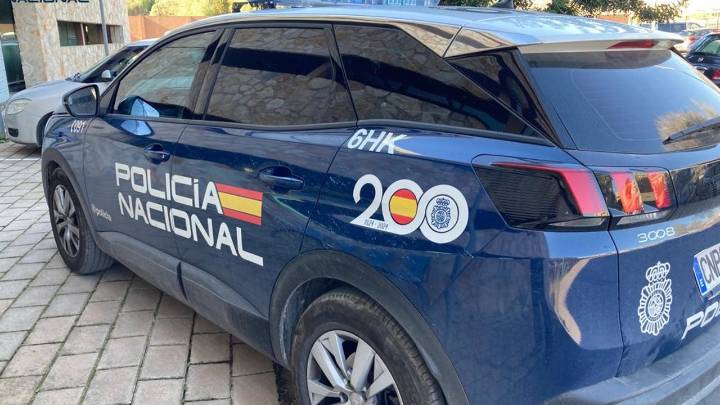 Dos detenidos por matar a un hombre en un descampado de Barajas