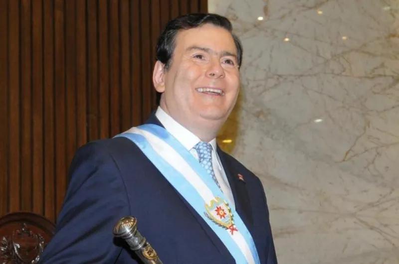 Gerardo Zamora se despide con emoción al entregar el mando a Elías Suárez
