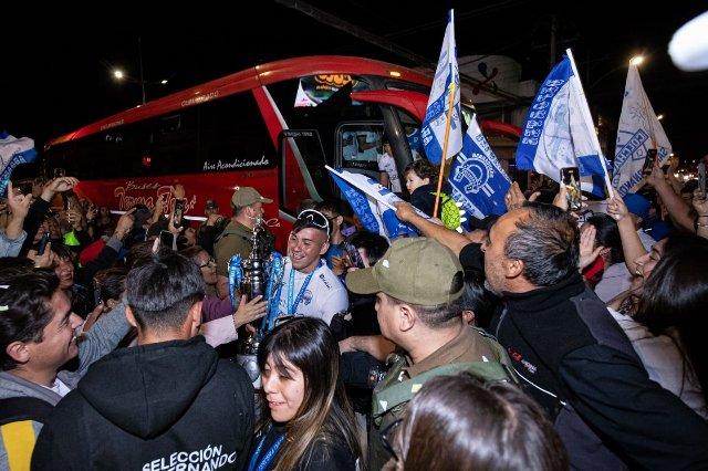 San Fernando festejó el ascenso de Colchagua con emotivo homenaje.