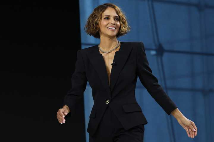 Gov. Gavin Newsom's office responds to Halle Berry criticism of menopause bill veto