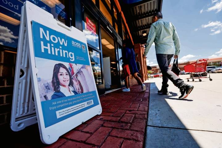 Despidos en Estados Unidos superan el millón en 2025, la cifra más alta desde 2020, según informe