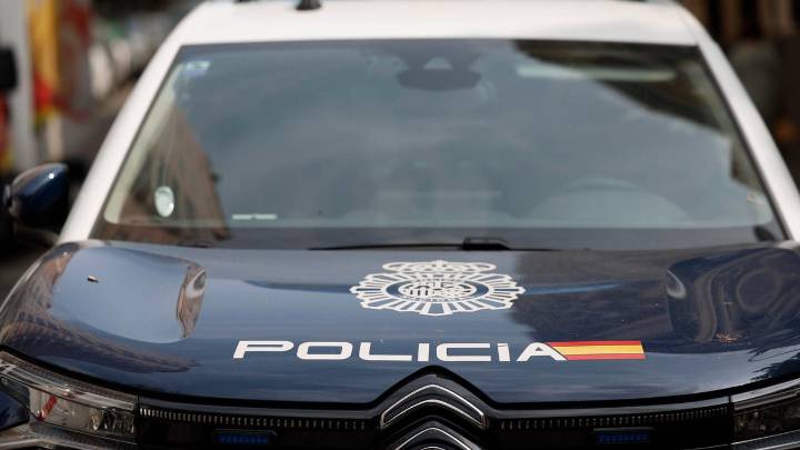 Tres detenidos por una presunta agresión sexual en grupo a una joven en Málaga