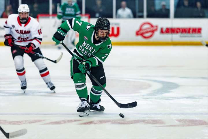 UND stays hot on the road, beats St. Cloud State in opener
