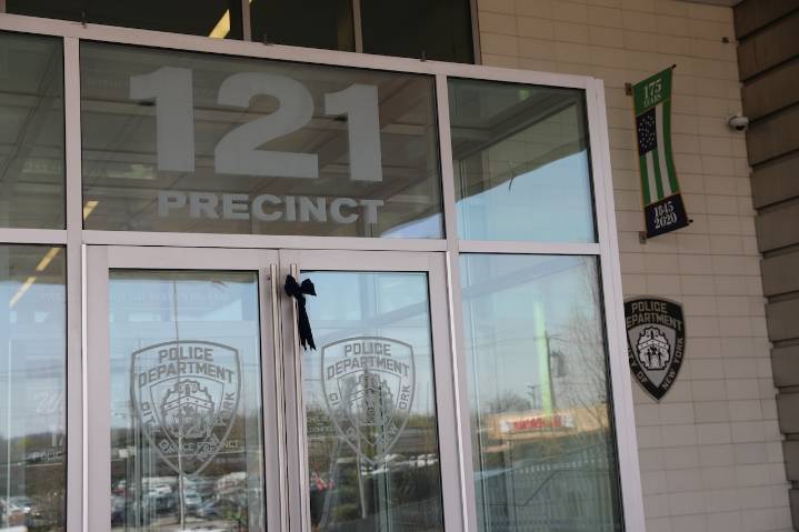 NYPD: Man caught with gun in hoodie on Staten Island said he fired it to ‘make it safe’