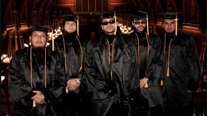 Recibe Fuerza Regida el Premio Trailblazer de Harvard