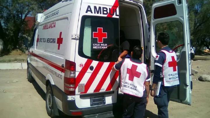 Mujeres terminan gravemente lesionadas tras derrapar en carretera Gómez Palacio