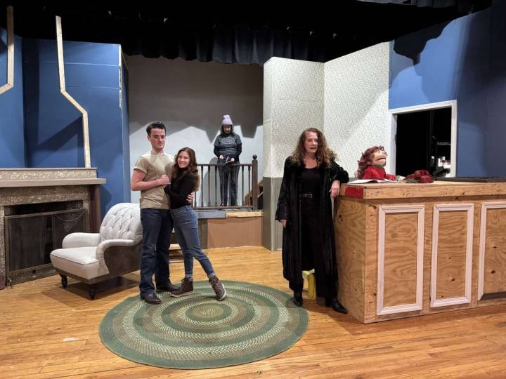 Butler Little Theatre’s ‘Wonderthon’ delivers hilarious Yuletide mayhem