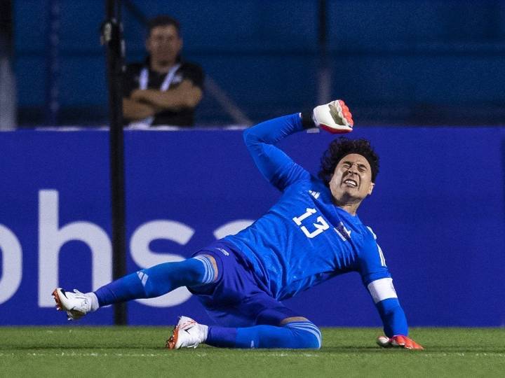 VIDEO: Memo Ochoa recibe gol olímpico y se vuelve tendencia en Chipre