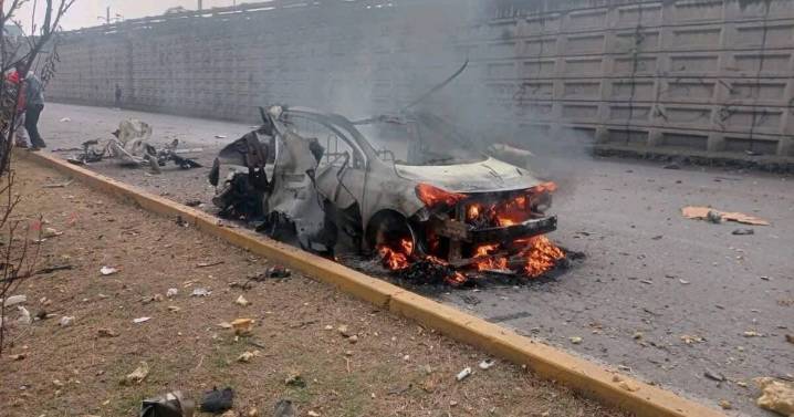 Taxi que transportaba peregrinos explota en la México–Toluca: ¿Cuántas personas resultaron lesionadas?