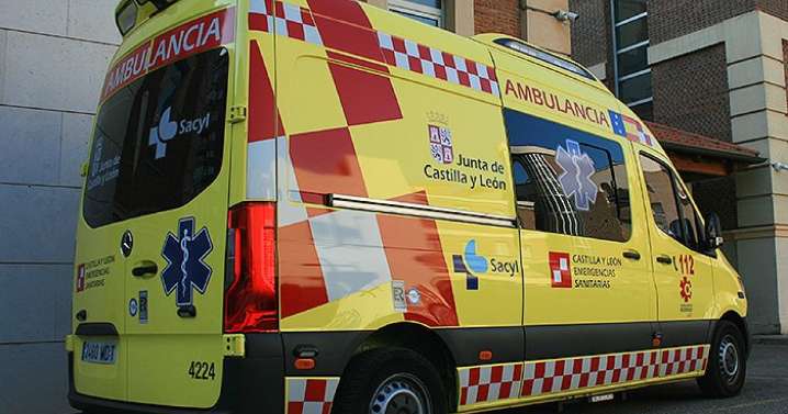 Un muerto y cuatro heridos tras el choque entre una furgoneta y dos coches en Valladolid