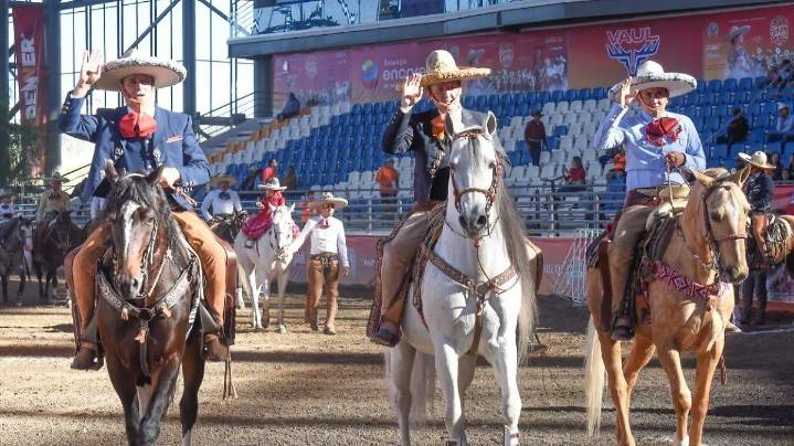 Obtiene Timmy Padilla cuarto lugar en el nacional con Charros de Arandas